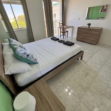 Centre 2br - Opposite Bus Terminal